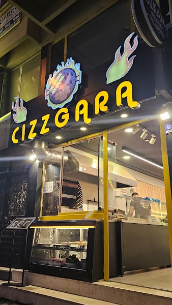 CIZZGARA KOKOREÇ,KÖFTE,TAVUK,SUCUK,İZMİR KUMRU SANDVİÇ