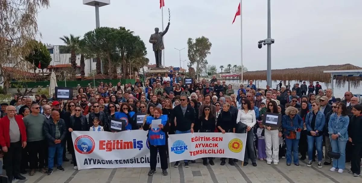 Çanakkale Küçükkuyu'da Okullarda Şiddete Karşı Veliler ve Öğretmenlerden Ortak Tepki