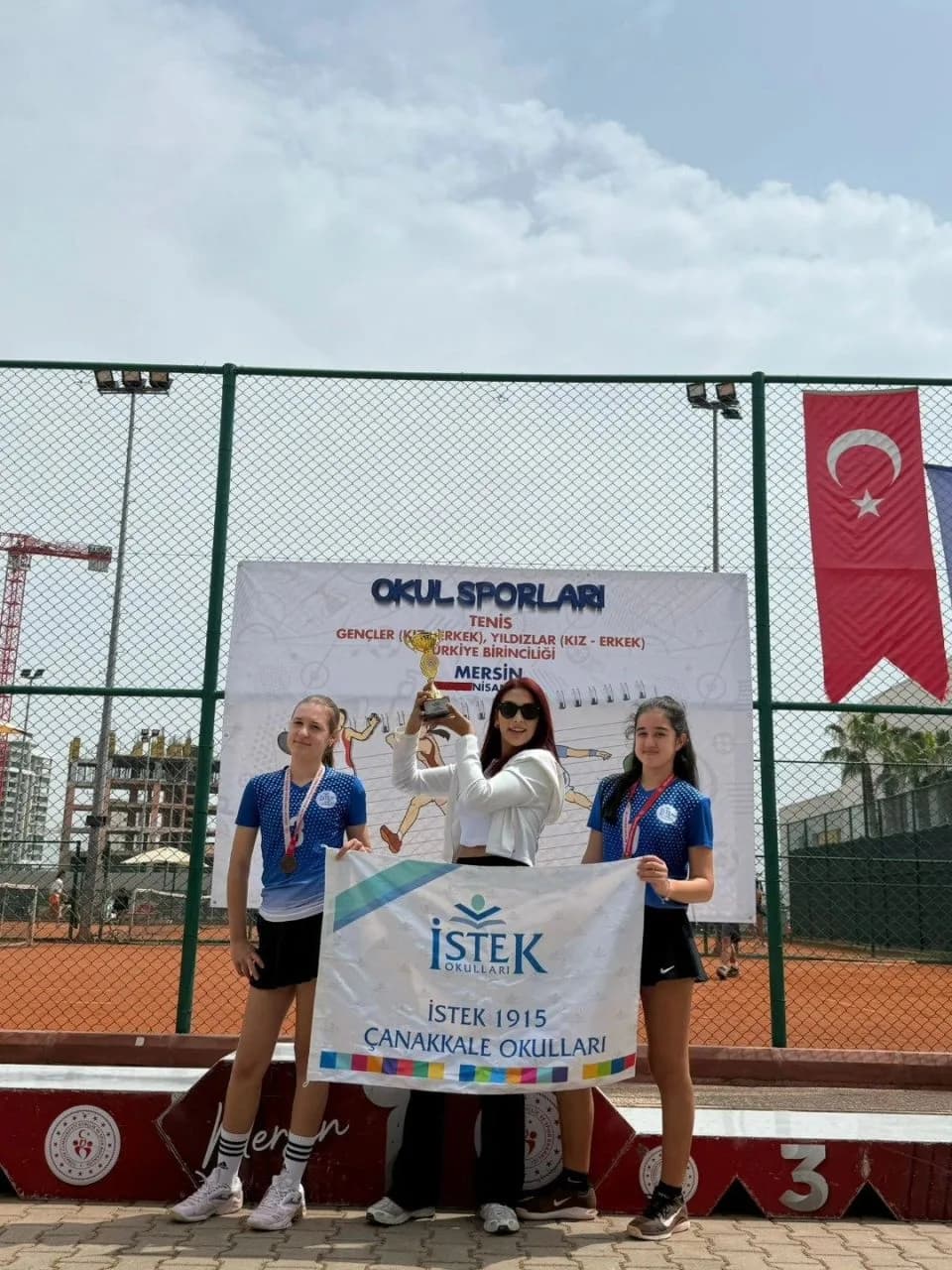 İstek 1915 Çanakkale'den Teniste Türkiye Dördüncülüğü