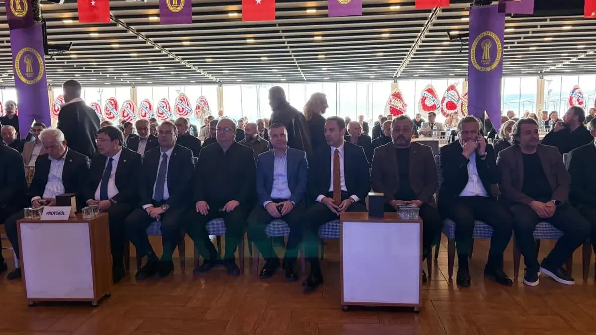 Çanakkale Esnaf ve Sanatkârlar Odaları Birliği'nde Ünal Özcan Güven Tazeledi