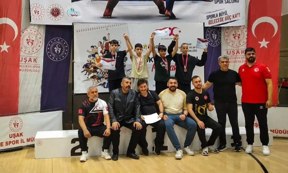 Gelibolu'dan Tuğra Anıl Palabıyık Muay Thai Türkiye İkincisi Oldu