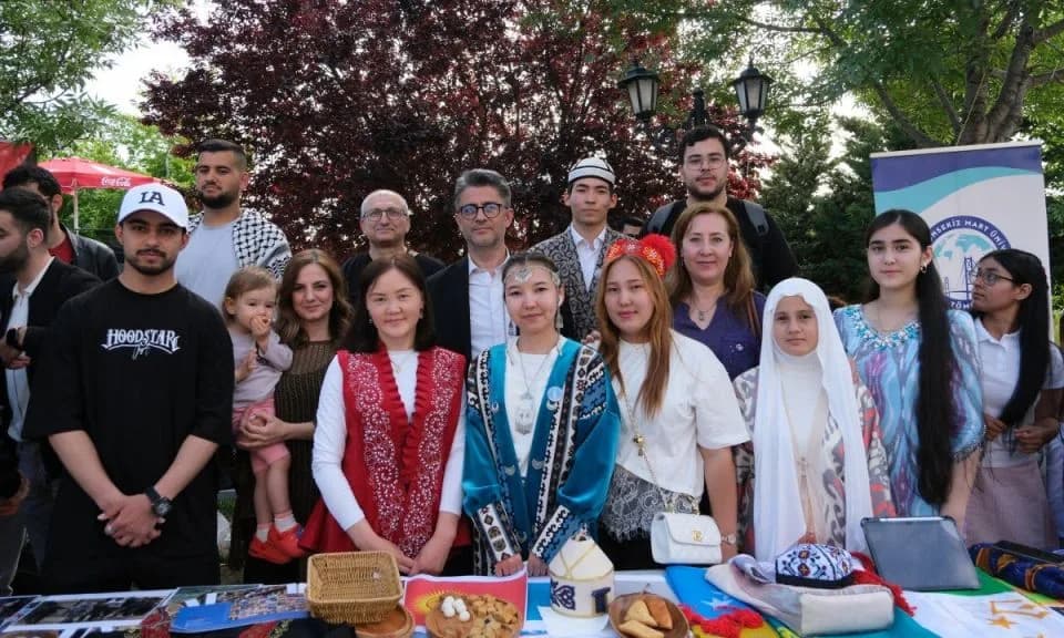 ÇOMÜ Bilim, Kültür ve Spor Şenlikleri Çanakkale'de Renkli Geçti