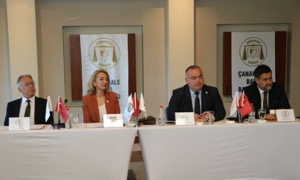 Ege ve Marmara Baro Başkanları Çanakkale'de Hukuk Gündemini Tartıştı