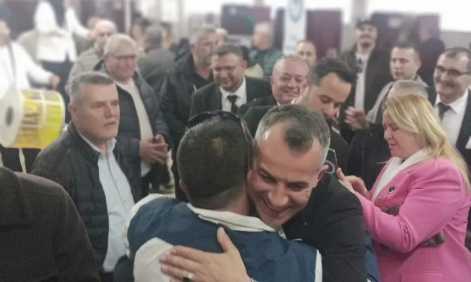 Çanakkale Esnaf Odasında Yeni Dönem: Fevzi Göz Başkan Seçildi!