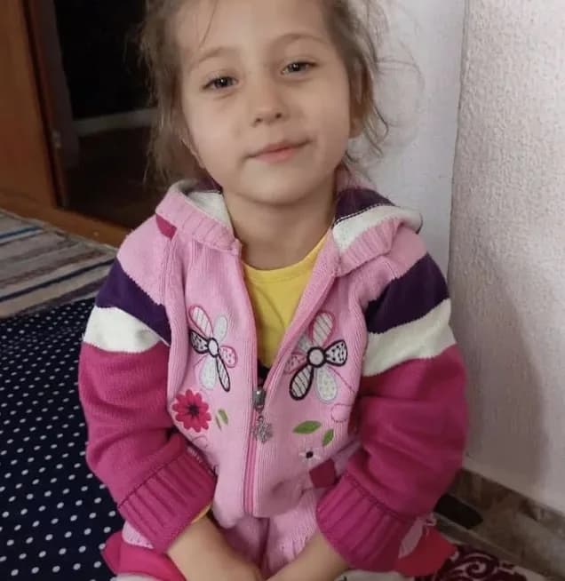 Bayramiç’te boğazına kuruyemiş kaçan minik Gülsüm kurtarılamadı