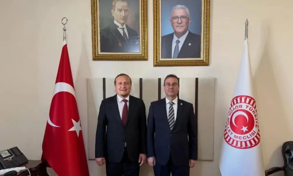 Lapseki Belediye Başkanı Atilla Öztürk'ten Çanakkale Vekili Uz'a TBMM'de Tebrik