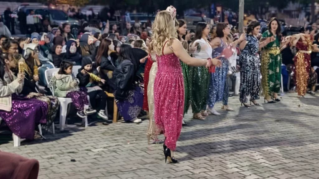 Gelibolu Bayırköy'de İmece Usulü Şalvar Gecesi Büyük Coşkuyla Kutlandı