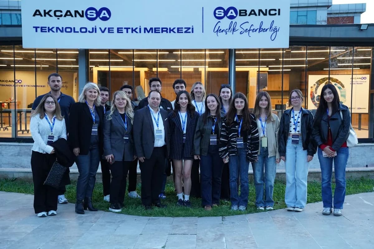 Çanakkale'de Öğrenciler ve İş İnsanları Kariyer Akademide Buluştu