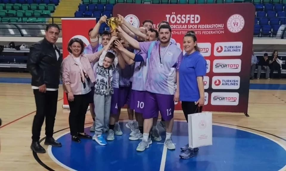 Çanakkaleli Özel Sporcular Türkiye İkincisi Oldu: Gurur Veren Başarı