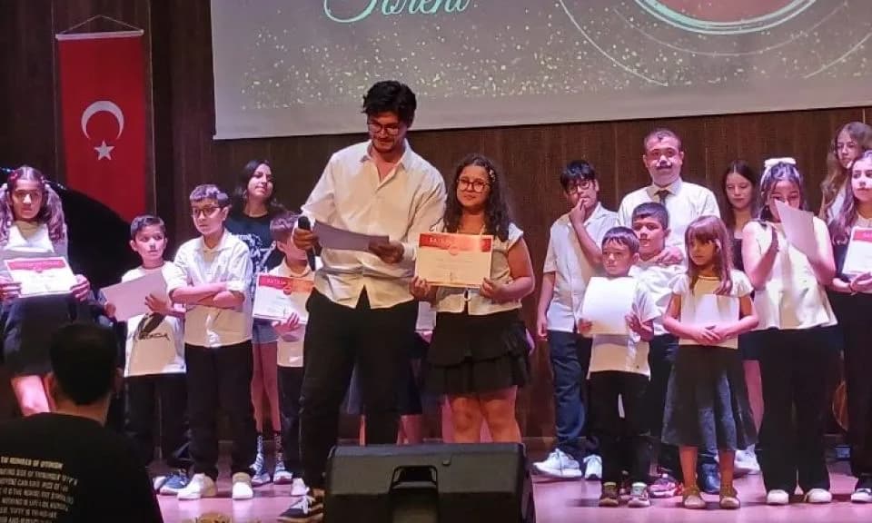 Allegro Sanat Akademi Yıl Sonu Konseri Turhan Mildon'da Büyük İlgi Gördü