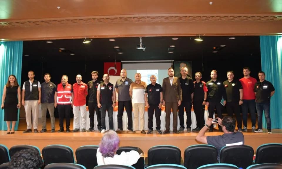 Çanakkale Borsa İstanbul Lisesi'nde Afet Yönetimi Söyleşisi Yapıldı