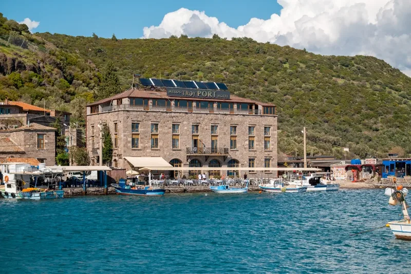 Assos Troy Port Hotel
