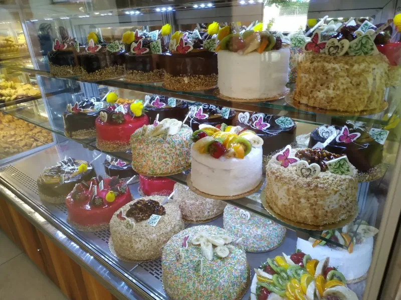 Taşlar Pastanesi