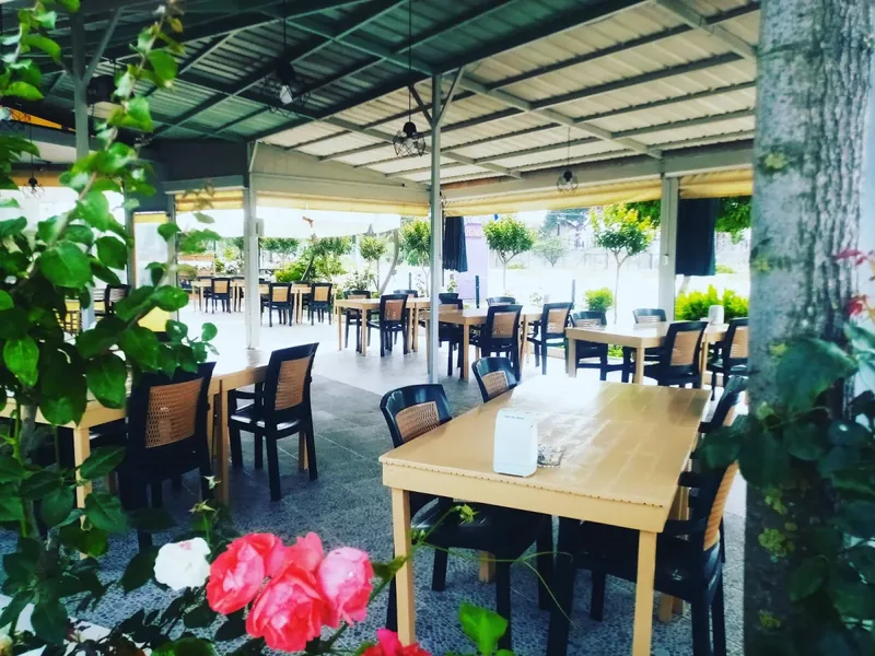 Sardunya Köfte Pide Lahmacun