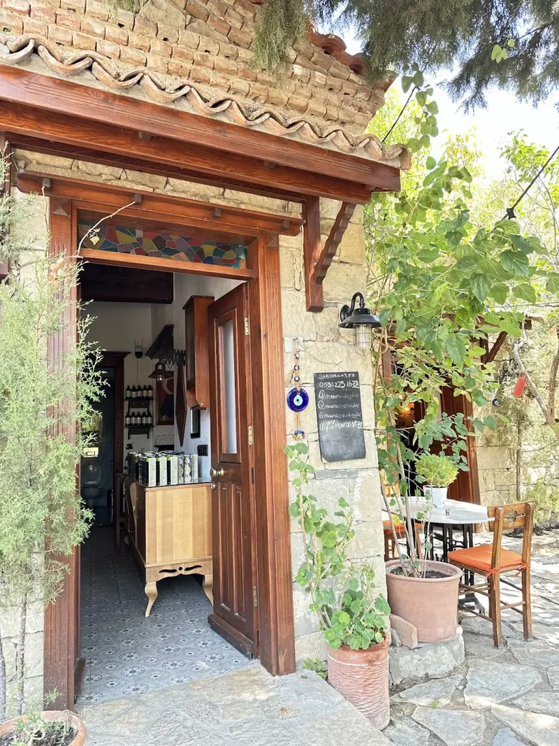 Mavras Zeytin & Zeytinyağı & Sabun Satış Mağazası