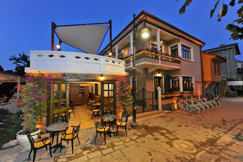 Parli Otel Gökçeada