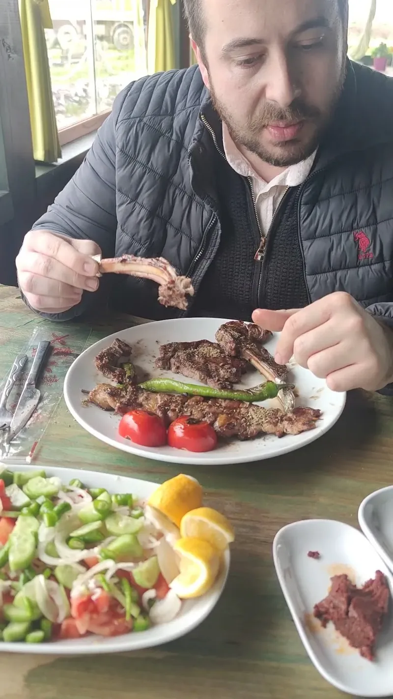 Istanbullu Et Lokantasi