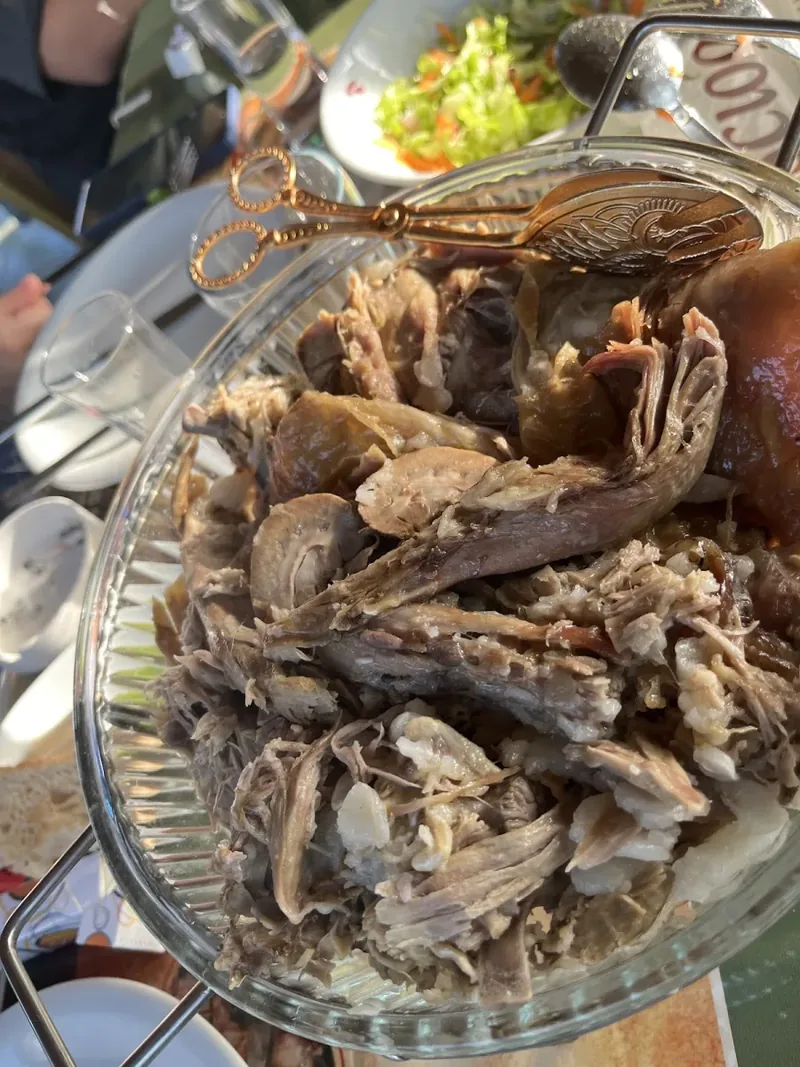 Aşçıoğlu Aile Kır Et Restaurant