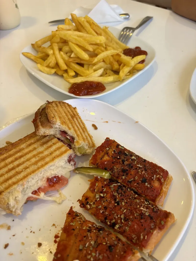 Mekan Cafe