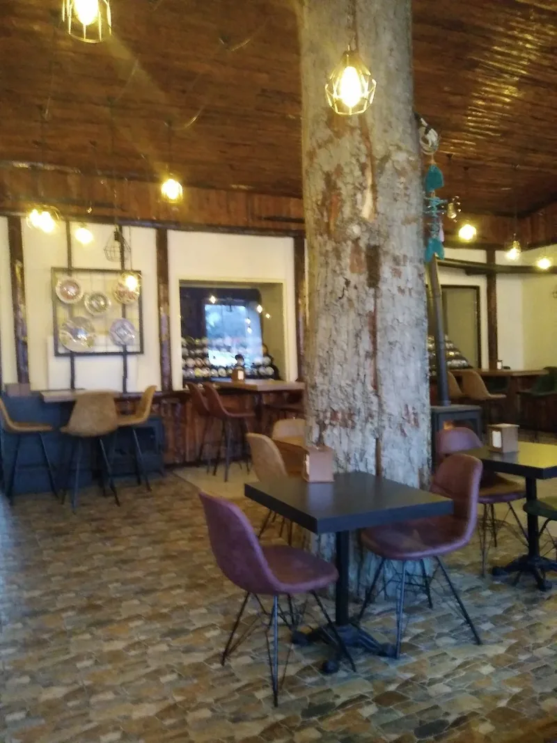 Bulvar Cafe