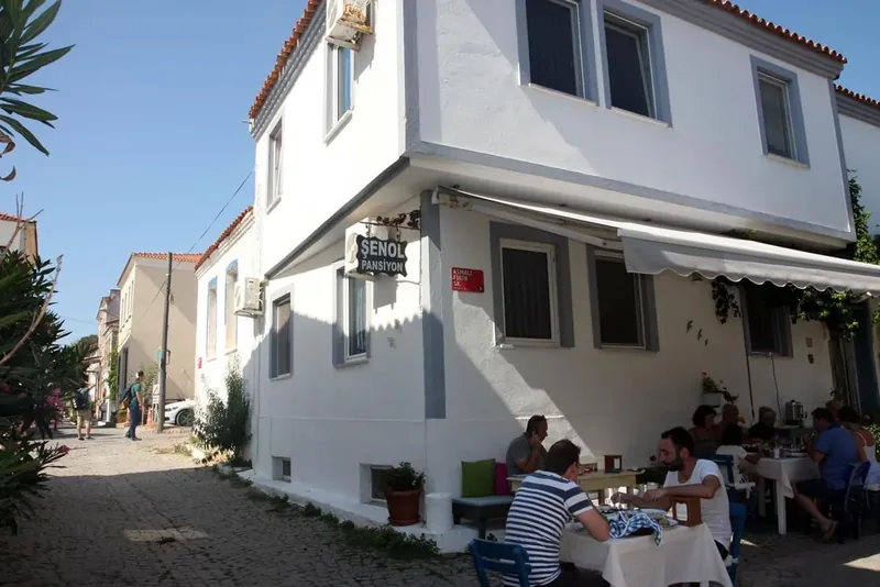 Şenol Pansiyon