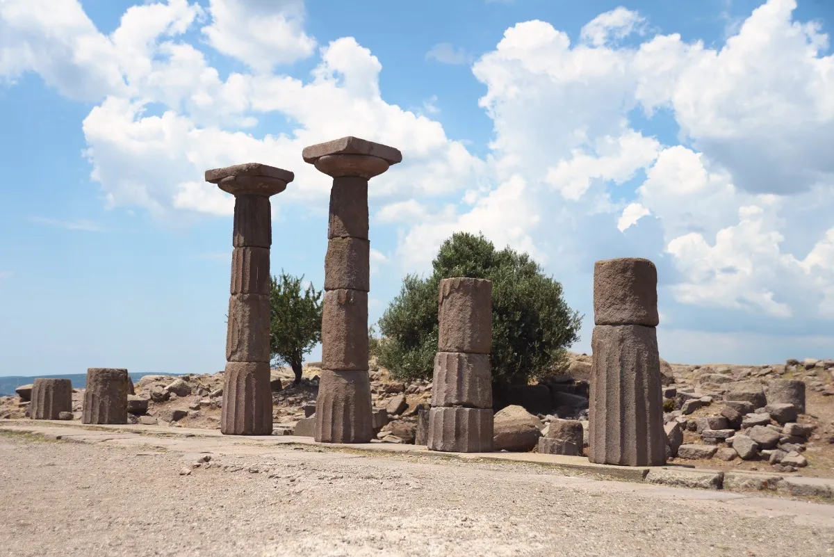 Assos Ören Yeri ve Athena Tapınağı Gezi Rehberi
