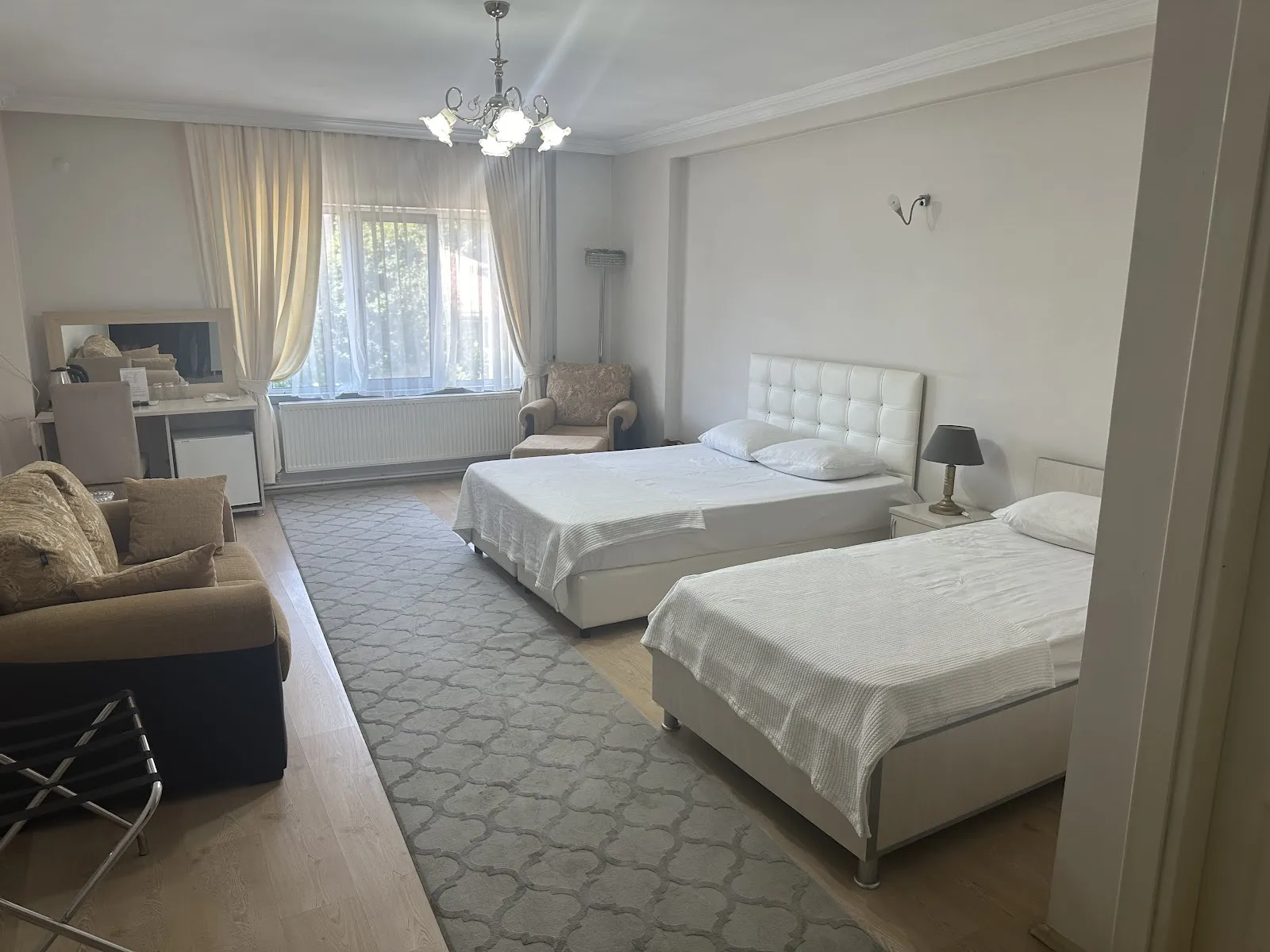 Varol Hotel & Restaurant (***)