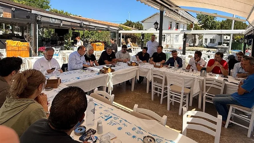 TURGAY KILIÇ’TAN BOZCAADA İÇİN YENİ DÖNEM VİZYONU “ADANIN KİMLİĞİNİ KORUYACAK, TURİZMİ ÇEŞİTLENDİRECEK, ÜRETİM VE TİCARETİ GÜÇLENDİRECEĞİZ”