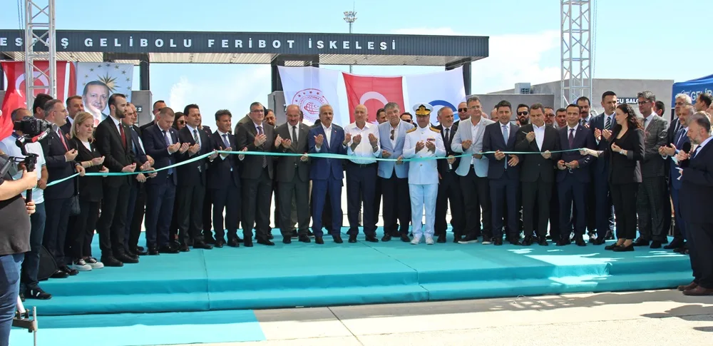 Çanakkale'de Yeni Gelibolu Feribot İskelesi Açıldı: Bakan Uraloğlu Müjde Verdi