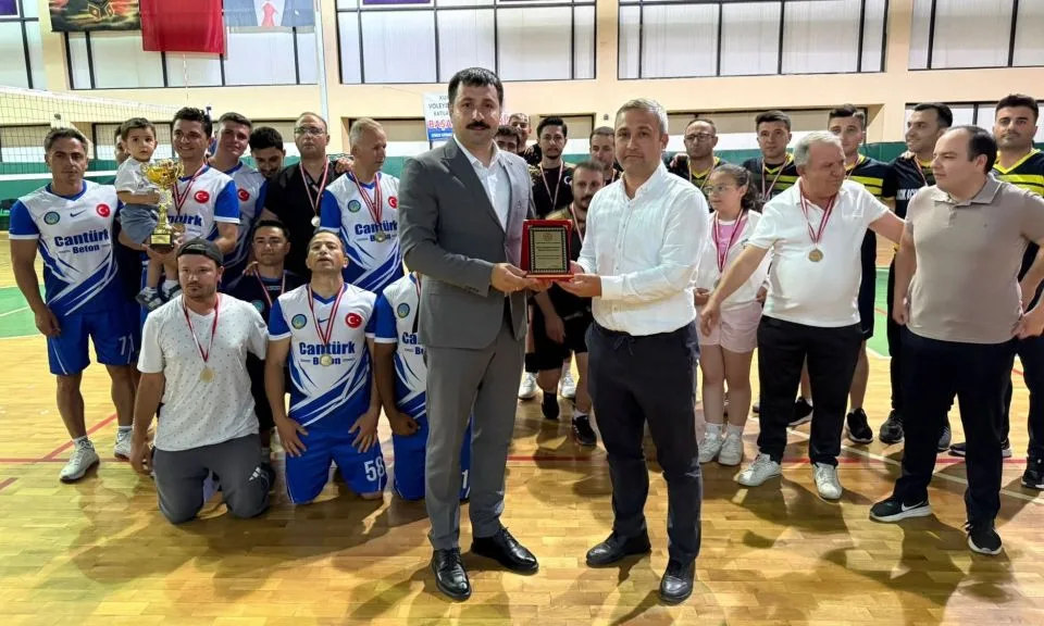Ayvacık Kurumlar Arası Voleybol Turnuvası Şampiyonu Belli Oldu