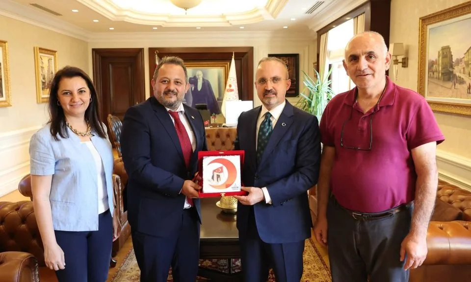 Çanakkale Kızılay Heyeti, İçişleri Bakan Yardımcısı Turan'ı Ziyaret Etti