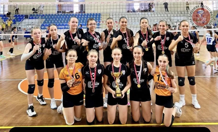 Biga Gelişim Spor'dan Çanakkale Voleybolunda Tarihi Başarı