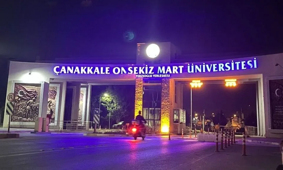 ÇOMÜ, Öğrenci Memnuniyetinde Türkiye'nin İlk 10 Devlet Üniversitesi Arasında